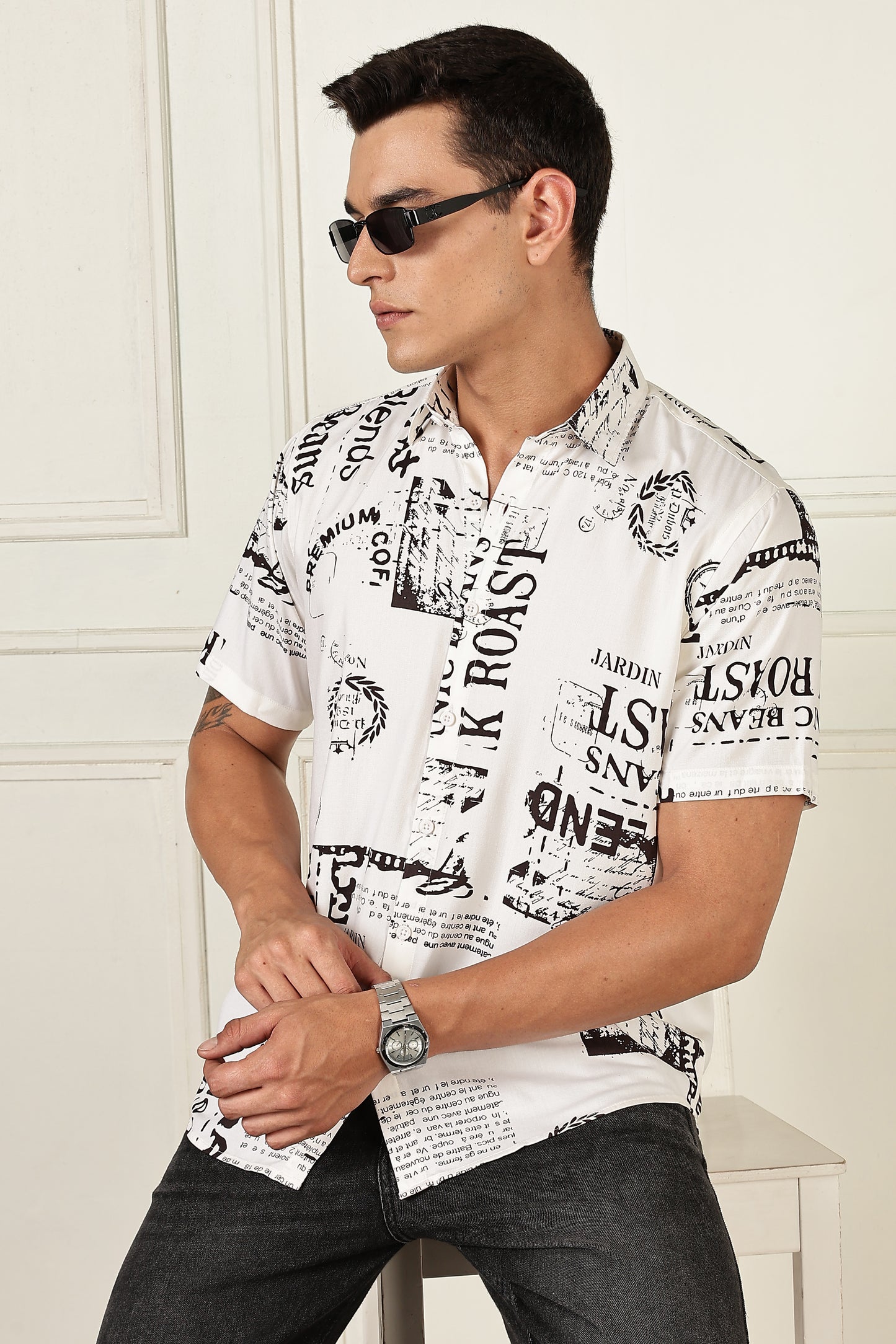 Men’s Coffee Newspaper Typography Print Short-Sleeve Shirt – White/Black