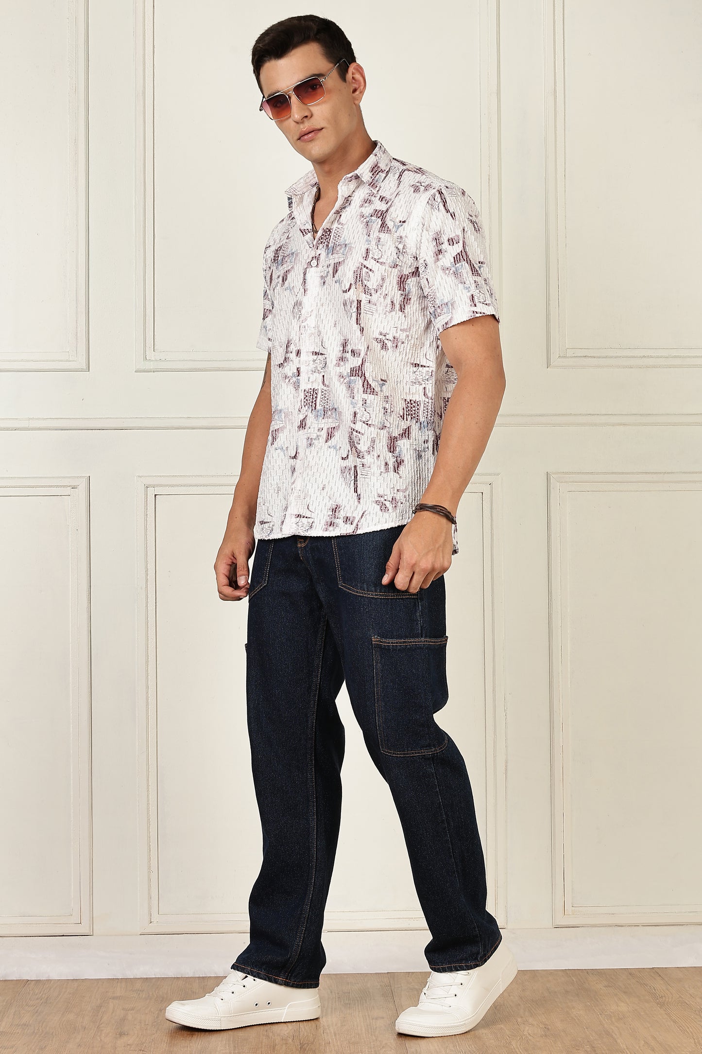 Men’s Subtle Abstract Print Short-Sleeve Shirt – White/Mauve