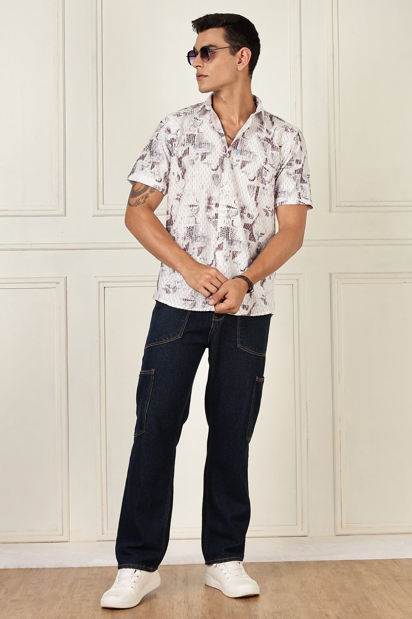 Men’s Subtle Abstract Print Short-Sleeve Shirt – White/Mauve