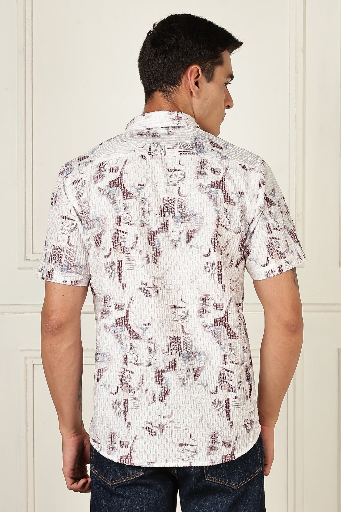 Men’s Subtle Abstract Print Short-Sleeve Shirt – White/Mauve