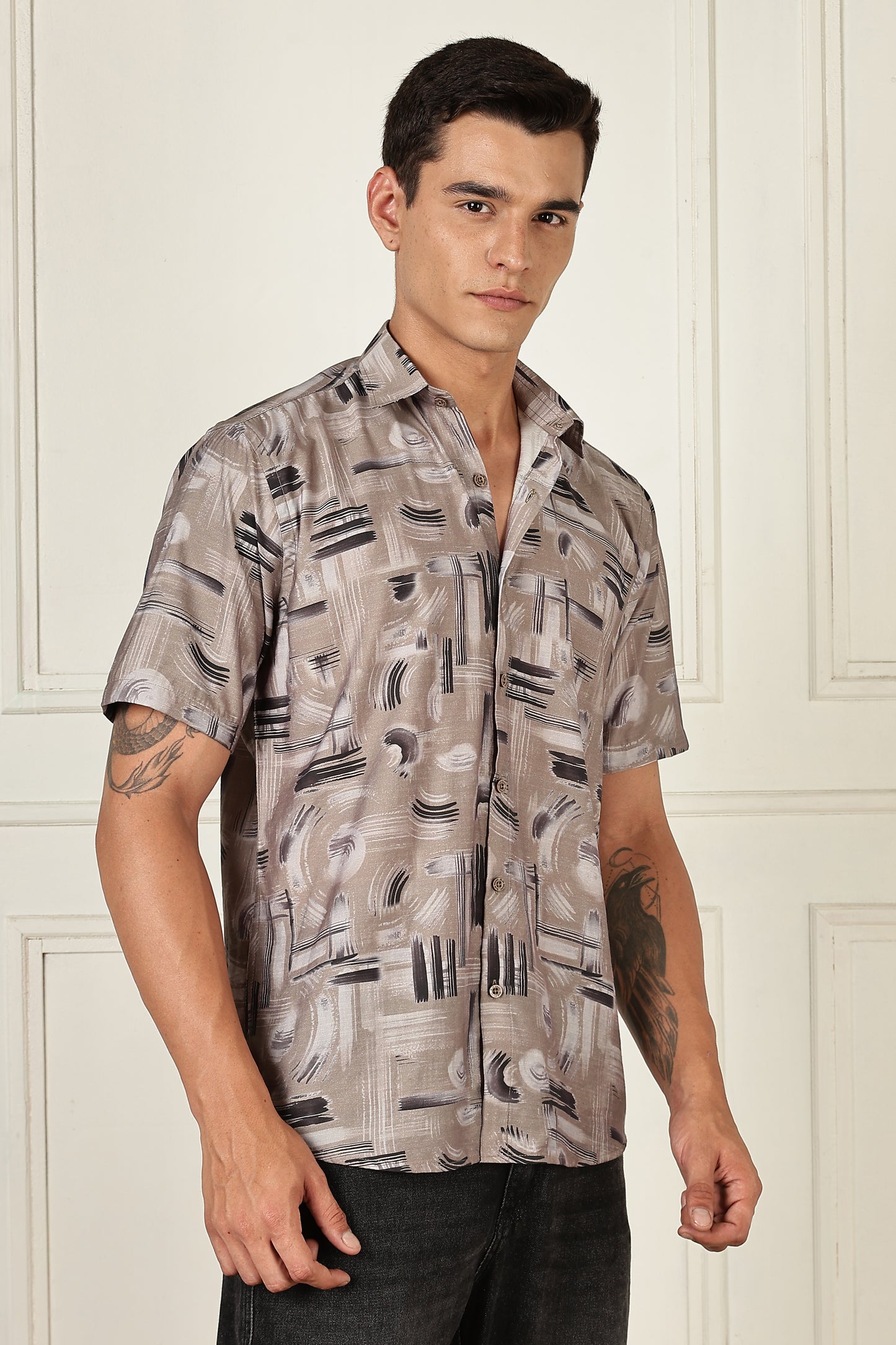 Men’s Brushstroke Texture Short-Sleeve Shirt – Taupe & Charcoal