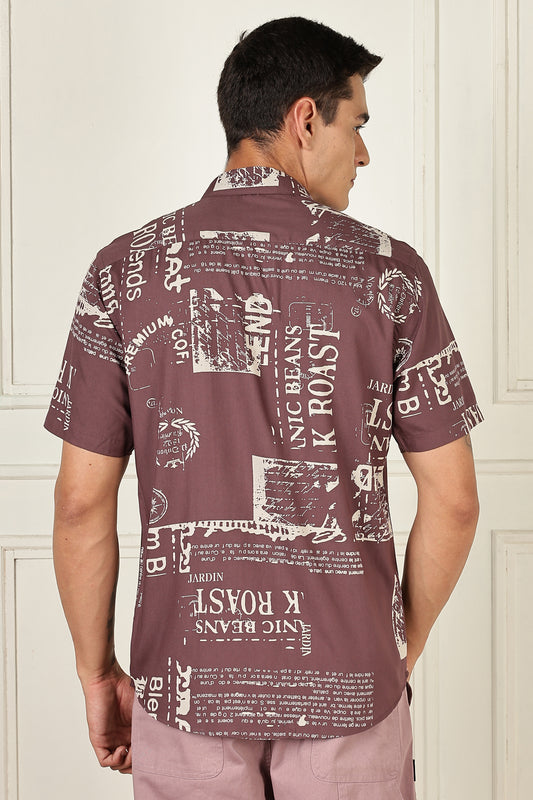 Men’s Coffee Newspaper Typography Print Short-Sleeve Shirt – Mauve/Ivory