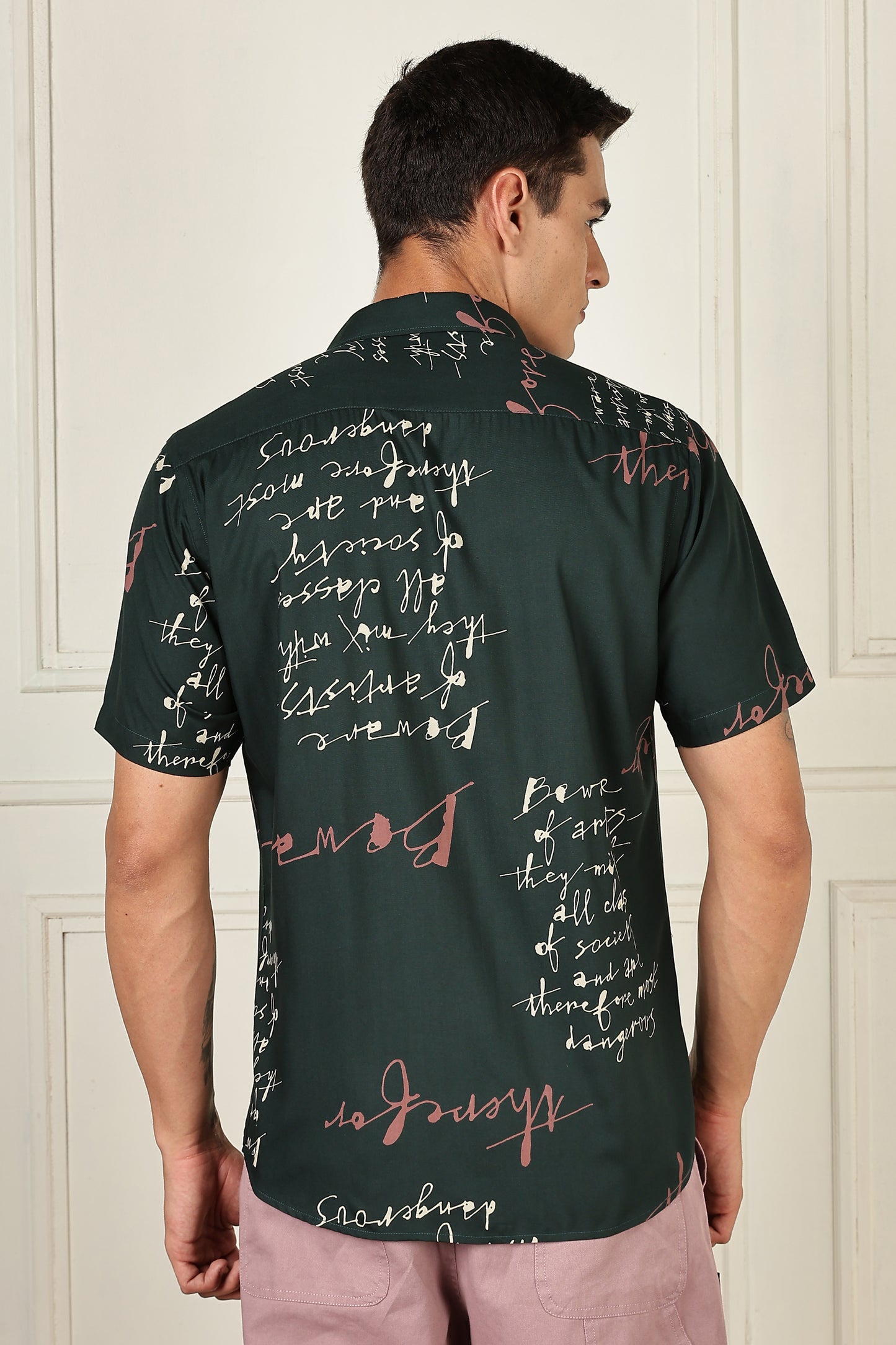 Men’s Handwritten Script Print Short-Sleeve Shirt – Forest Green
