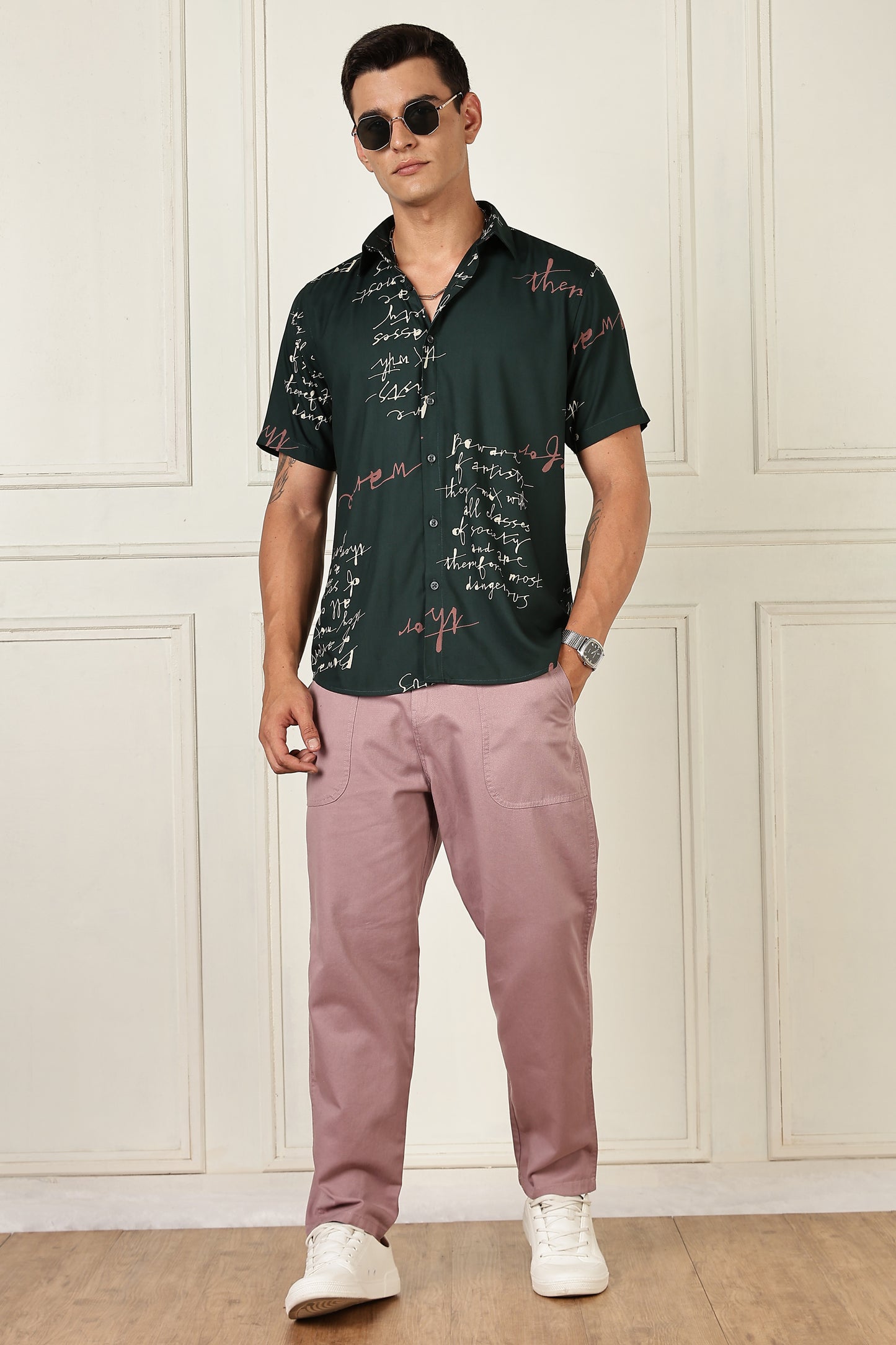 Men’s Handwritten Script Print Short-Sleeve Shirt – Forest Green