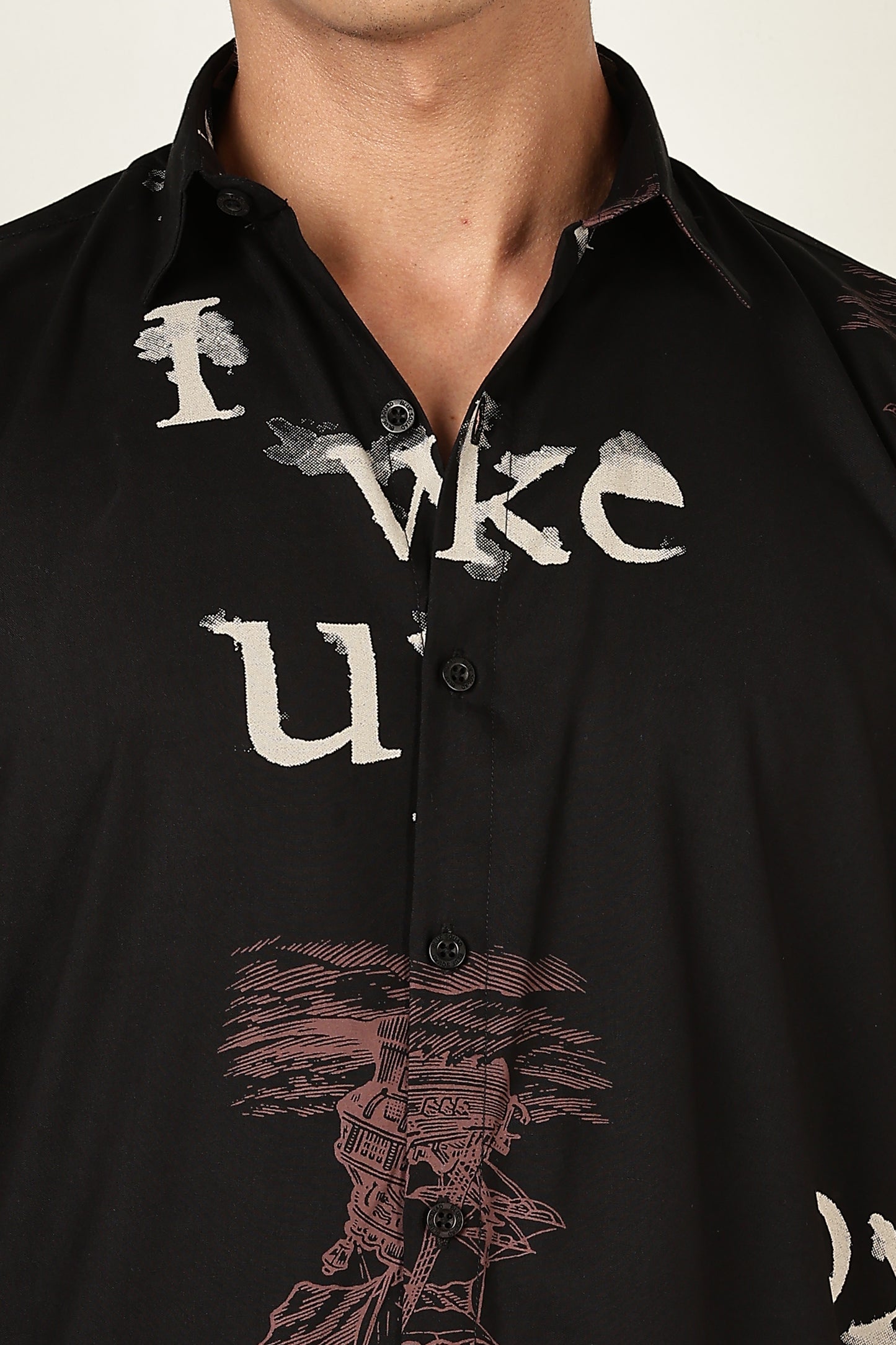 Men’s Distressed Typography Print Short-Sleeve Shirt – Black/Rose